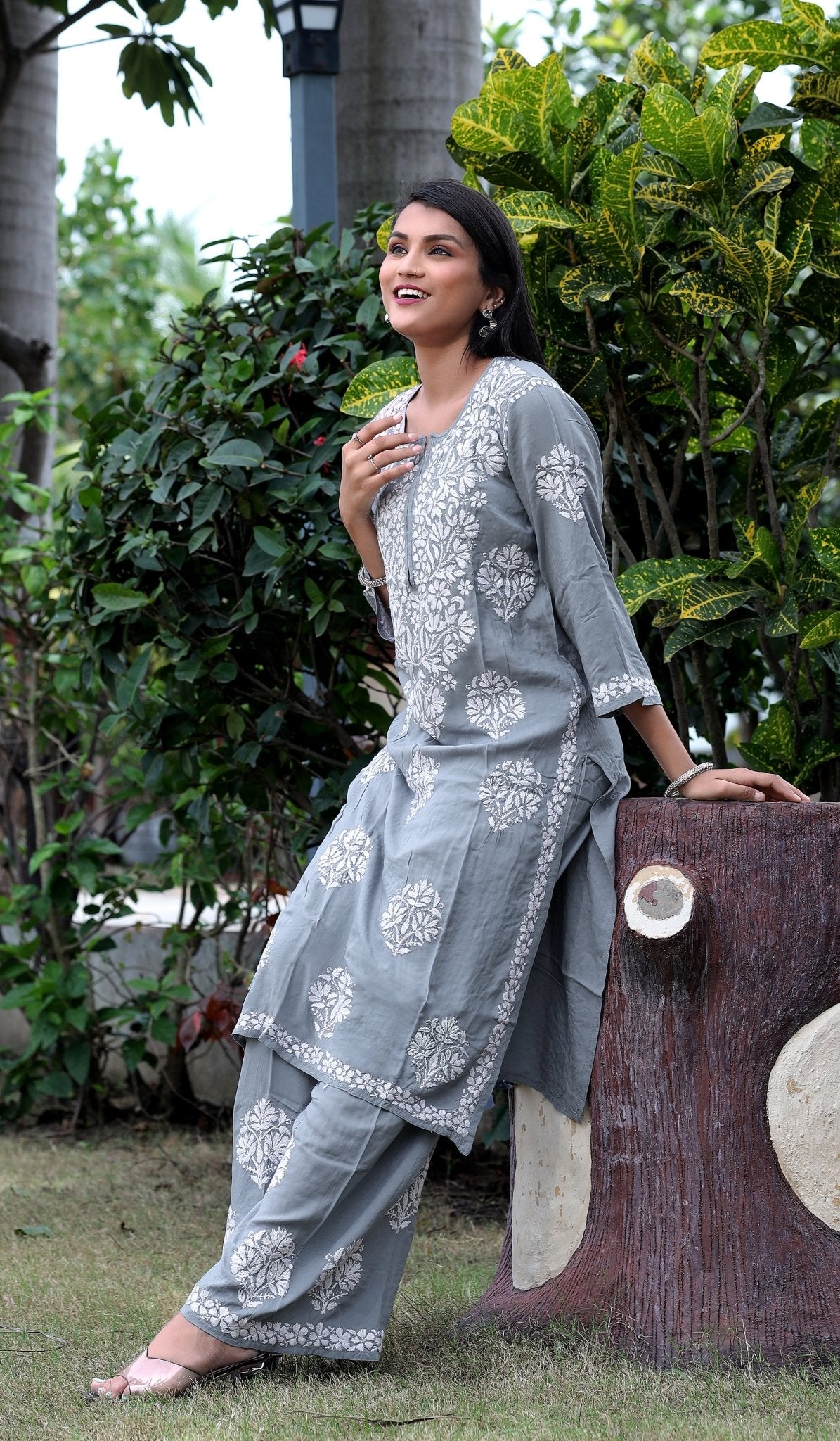 Grey Modal Silk Hastakarigari Chikankari Kurta Pant(Set of 2) - Craftystyles